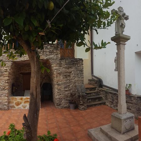 מלון Mondoñedo Casa Bracamonte מראה חיצוני תמונה