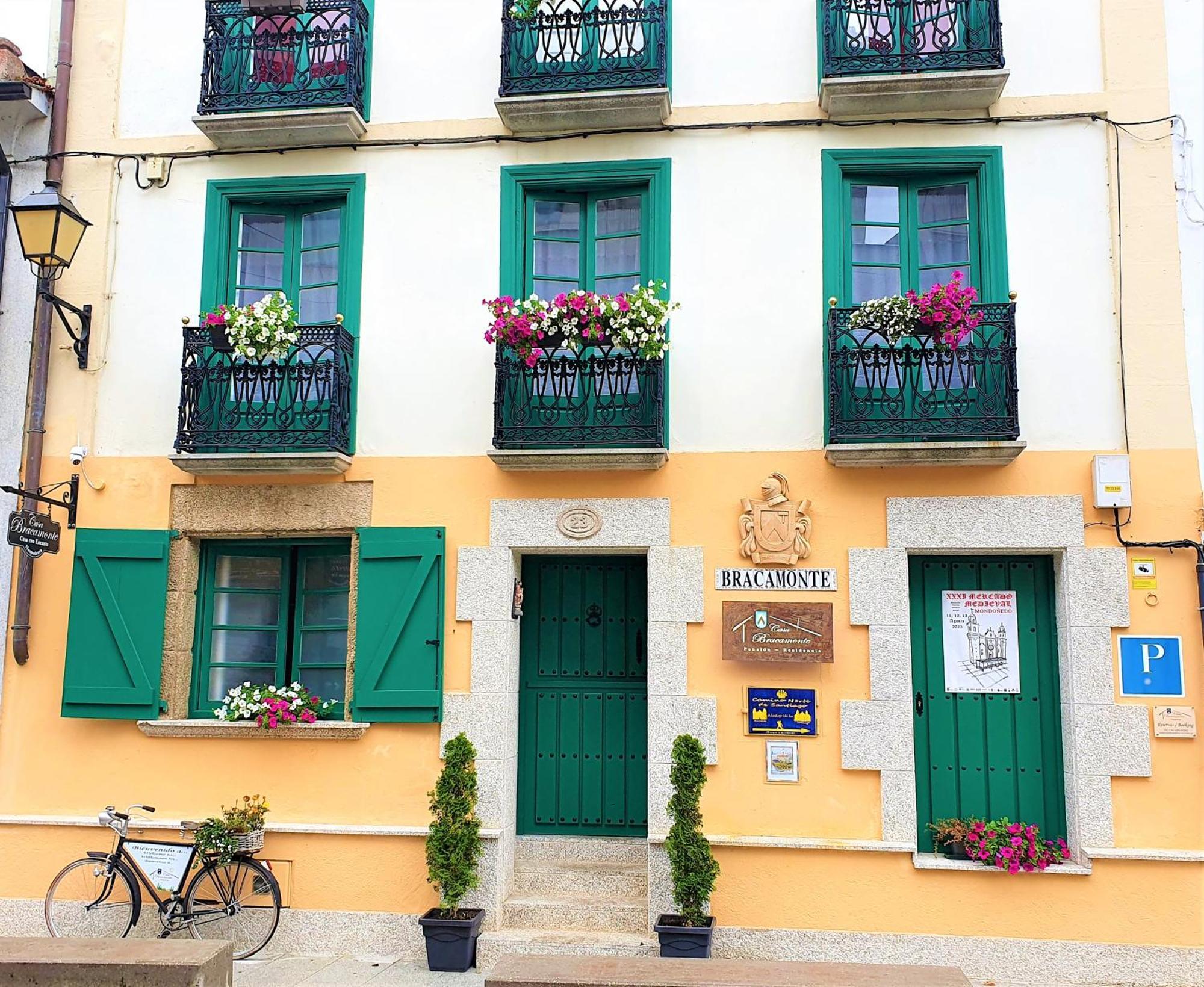מלון Mondoñedo Casa Bracamonte מראה חיצוני תמונה